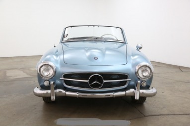Купить Mercedes-Benz 190, 1.9, 1970 года с пробегом, цена 5746000 руб., id 19876