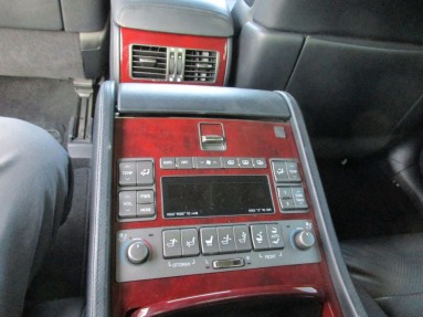 Купить Lexus LS, 5.0, 2007 года с пробегом, цена 615916 руб., id 19887