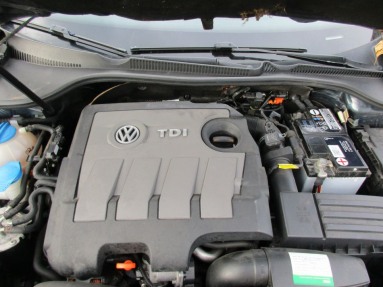 Купить Volkswagen Golf, 1.6, 2010 года с пробегом, цена 315570 руб., id 19888
