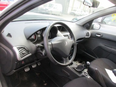 Купить Peugeot 206, 1.4, 2011 года с пробегом, цена 166090 руб., id 19996