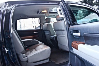 Купить Toyota Tundra, 4.7, 2012 года с пробегом, цена 2099000 руб., id 20020