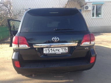 Купить Toyota Land Cruiser, 4.5, 2013 года с пробегом, цена 2500000 руб., id 20063
