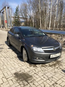 Купить Opel Astra H GTC, 1.7, 2010 года с пробегом, цена 360000 руб., id 20079