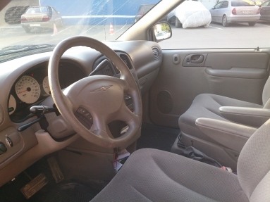 Chrysler Voyager II (GS), 2.4, 2002 года с пробегом, id 409
