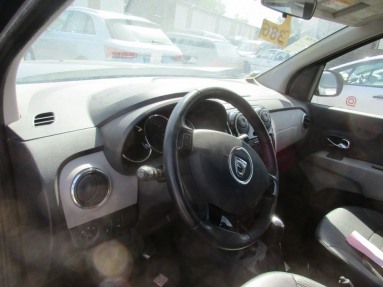 Купить Dacia  Lodgy DK17, 1.2, 2014 года с пробегом, цена 332179 руб., id 20158