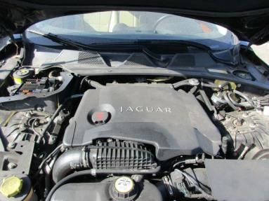 Купить Jaguar XJ, 3.0, 2010 года с пробегом, цена 650518 руб., id 20197