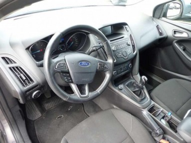 Купить Ford Focus, 1.5, 2015 года с пробегом, цена 413009 руб., id 20213