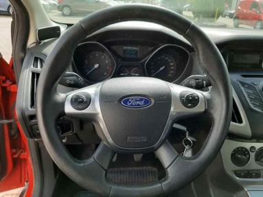 Купить Ford Focus, 1.6, 2014 года с пробегом, цена 222283 руб., id 20237