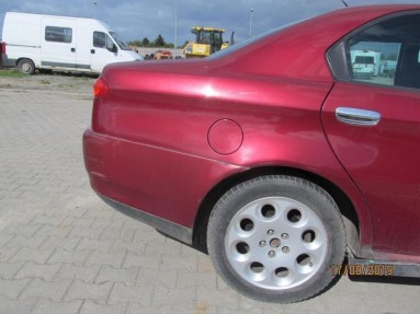 Купить Alfa Romeo 166, 2.4, 1998 года с пробегом, цена 26782 руб., id 20248