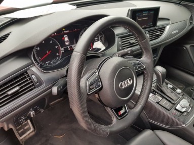Купить Audi A6, 3.0, 2015 года с пробегом, цена 2049407 руб., id 20285