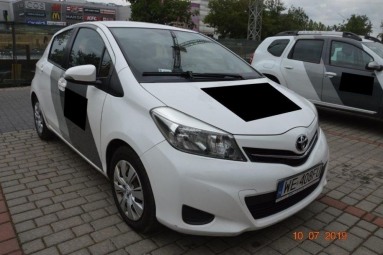 Купить Toyota Yaris, 1.3, 2013 года с пробегом, цена 182837 руб., id 20302