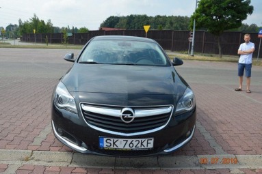 Купить Opel Insignia, 2.0, 2016 года с пробегом, цена 868649 руб., id 20320