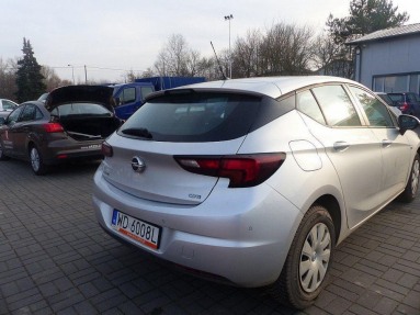 Купить Opel Astra, 1.6, 2016 года с пробегом, цена 567542 руб., id 20335
