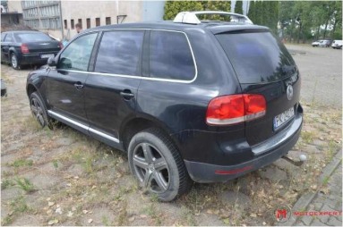 Купить Volkswagen Touareg, 3.0, 2005 года с пробегом, цена 216955 руб., id 20347