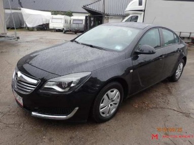 Купить Opel Insignia, 2.0, 2014 года с пробегом, цена 450864 руб., id 20356