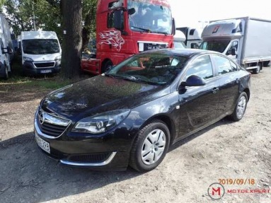 Купить Opel Insignia, 1.6, 2015 года с пробегом, цена 509203 руб., id 20360