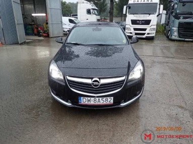 Купить Opel Insignia, 1.6, 2015 года с пробегом, цена 611071 руб., id 20361