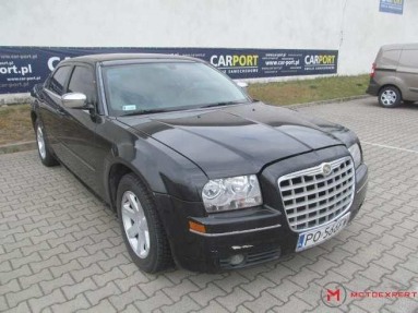 Купить Chrysler 300C, 3.5, 2004 года с пробегом, цена 252249 руб., id 20382