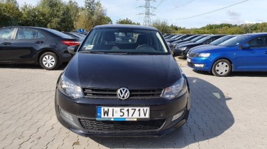 Купить Volkswagen Polo, 1.4, 2013 года с пробегом, цена 378338 руб., id 20427