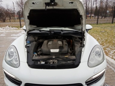 Купить Porsche Cayenne II, 3.6, 2012 года с пробегом, цена 1650000 руб., id 20492