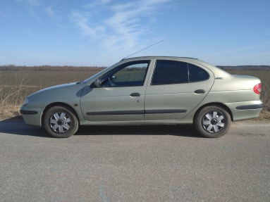 Купить Renault Megane, 1.4, 2002 года с пробегом, цена 125000 руб., id 20533