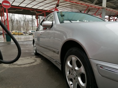 Купить Mercedes-Benz E-klasse (W210), 3.2, 2001 года с пробегом, цена 270000 руб., id 20582