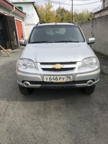 Купить Chevrolet Niva, 1.7, 2012 года с пробегом, цена 350000 руб., id 20629