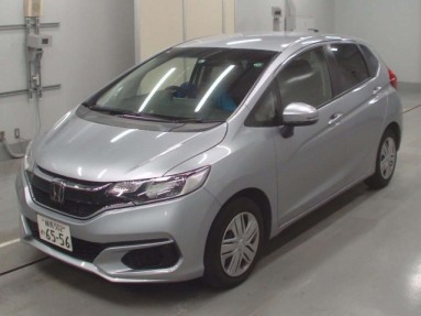Купить Honda Fit (GD), 1.3, 2019 года с пробегом, цена 932000 руб., id 20704