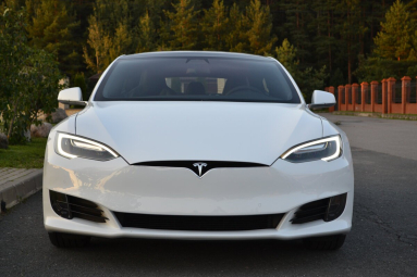 Купить Tesla Model S P100D, 1.0, 2016 года с пробегом, цена 1150000 руб., id 20802