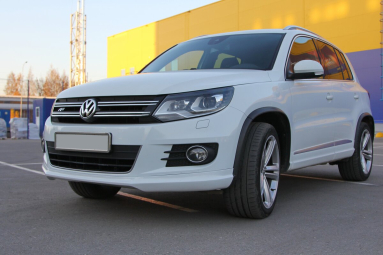 Купить Volkswagen Tiguan, 2.0, 2017 года с пробегом, цена 550000 руб., id 20811