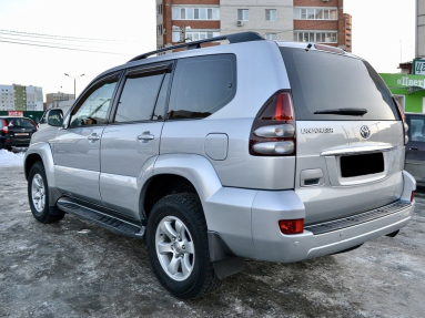 Купить Toyota Land Cruiser Prado 120, 4.0, 2009 года с пробегом, цена 800000 руб., id 20869