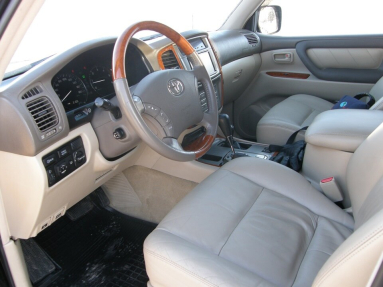 Купить Toyota Land Cruiser 100, 4.2, 2006 года с пробегом, цена 500000 руб., id 20887