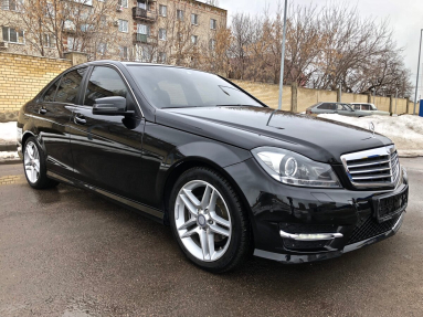 Купить Mercedes-Benz C-klasse, 1.8, 2014 года с пробегом, цена 540000 руб., id 20902