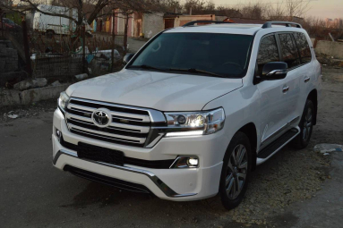 Купить Toyota Land Cruiser 200, 4.5, 2009 года с пробегом, цена 1100000 руб., id 20920