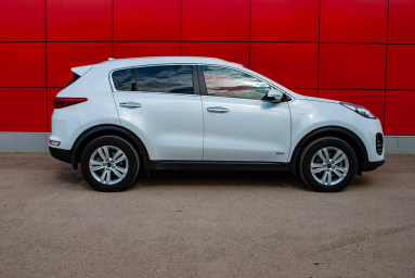 Купить Kia Sportage III, 2.0, 2018 года с пробегом, цена 660000 руб., id 20934