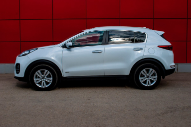 Купить Kia Sportage III, 2.0, 2018 года с пробегом, цена 660000 руб., id 20934