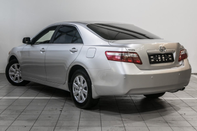 Купить Toyota Camry, 2.4, 2009 года с пробегом, цена 300000 руб., id 20935