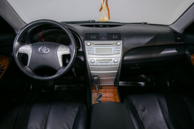 Купить Toyota Camry, 2.4, 2009 года с пробегом, цена 300000 руб., id 20935