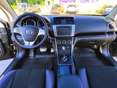 Купить Mazda 6, 2.0, 2009 года с пробегом, цена 290000 руб., id 20940