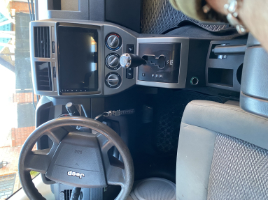 Купить Jeep Compass, 2.4, 2006 года с пробегом, цена 618000 руб., id 20983