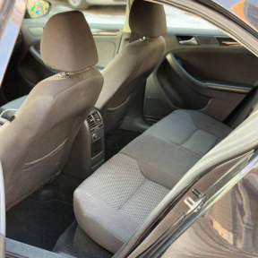 Купить Volkswagen Jetta, 1.4, 2014 года с пробегом, цена 1100000 руб., id 20985