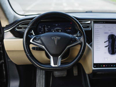 Купить Tesla Model S, 3.6, 2016 года с пробегом, цена 2790000 руб., id 20995