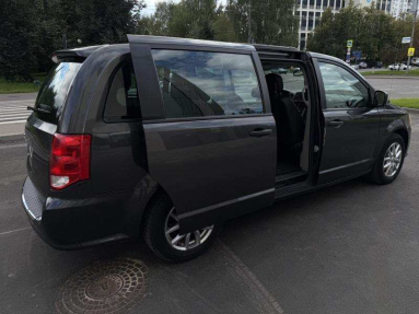 Купить Dodge Caravan, 3.6, 2019 года с пробегом, цена 2650000 руб., id 21005
