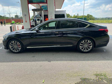 Купить Hyundai Genesis, 3.0, 2013 года с пробегом, цена 1350000 руб., id 21018