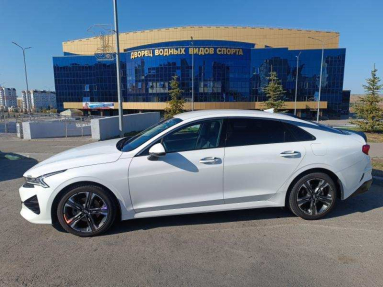Купить Kia Optima III (K5), 2.0, 2020 года с пробегом, цена 3050000 руб., id 21021