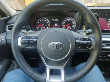 Купить Kia Optima III (K5), 2.0, 2020 года с пробегом, цена 3050000 руб., id 21021