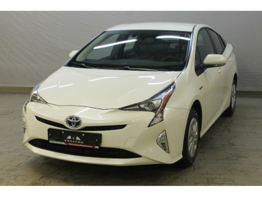 Купить Toyota Prius, 1.8, 2017 года с пробегом, цена 490000 руб., id 21023