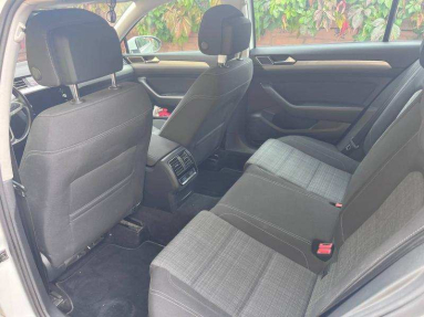 Купить Volkswagen Passat, 2.0, 2020 года с пробегом, цена 2700000 руб., id 21027