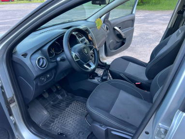 Купить Renault Logan, 1.6, 2021 года с пробегом, цена 725000 руб., id 21035