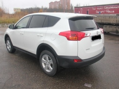 Купить Toyota RAV4, 2.0, 2013 года с пробегом, цена 1300000 руб., id 4262